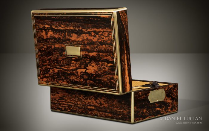 Antique Jewellery Box in Coromandel, Attributed to William Lund.