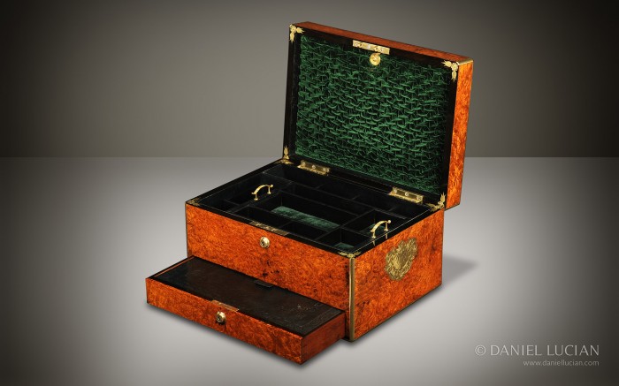 Antique Jewellery Box in Amboyna, by Howell, James & Co.