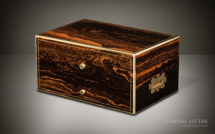 Antique Jewellery Box in Calamander by William Lockwood.