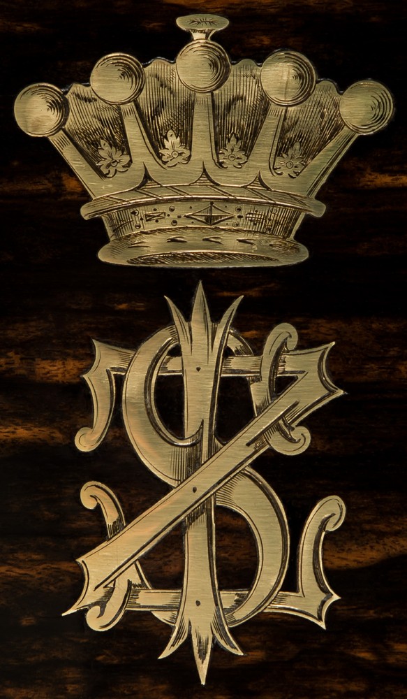 An earl or countess' coronet.