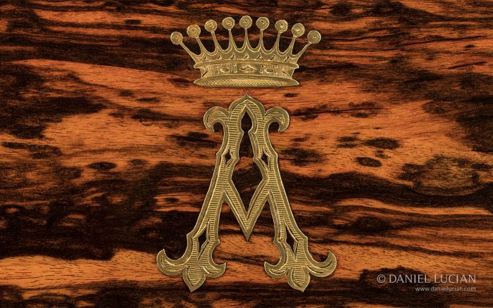 A viscountess’ coronet above an ‘M.A’ monogram belonging to Viscountess Marian Alford.