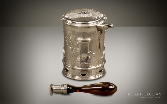 Engine turned silver kettle and drinking set from a French nécessaire de voyage by Aucoc Ainé à Paris.