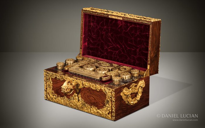 Magnificent Antique Dressing Case from Asprey, Displayed at the Great Exhibition of 1851.