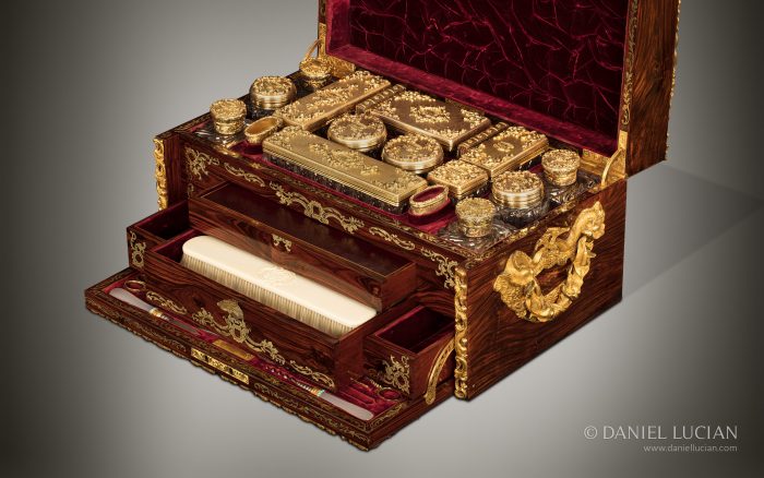 Magnificent Antique Dressing Case from Asprey, Displayed at the Great Exhibition of 1851.