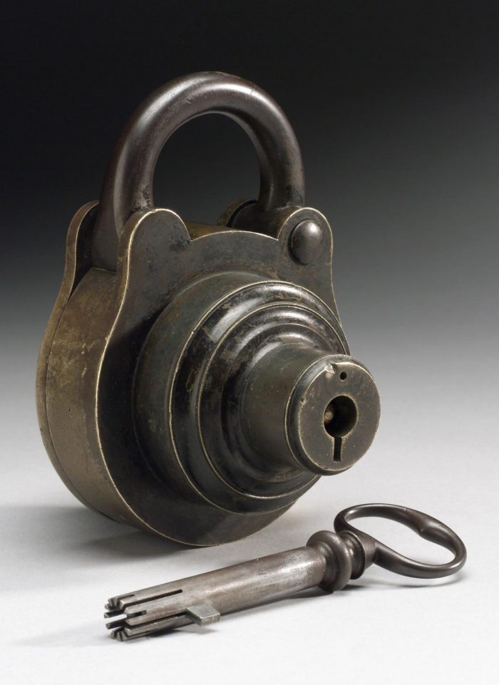 Museum of Mechanics: Lockpicking – an interesting experiment for