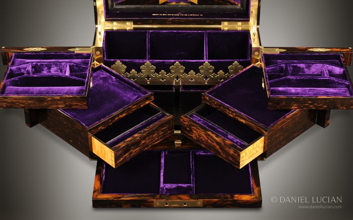 Asprey Antique Jewellery Box in Coromandel with Betjemann Patent Mechanism.