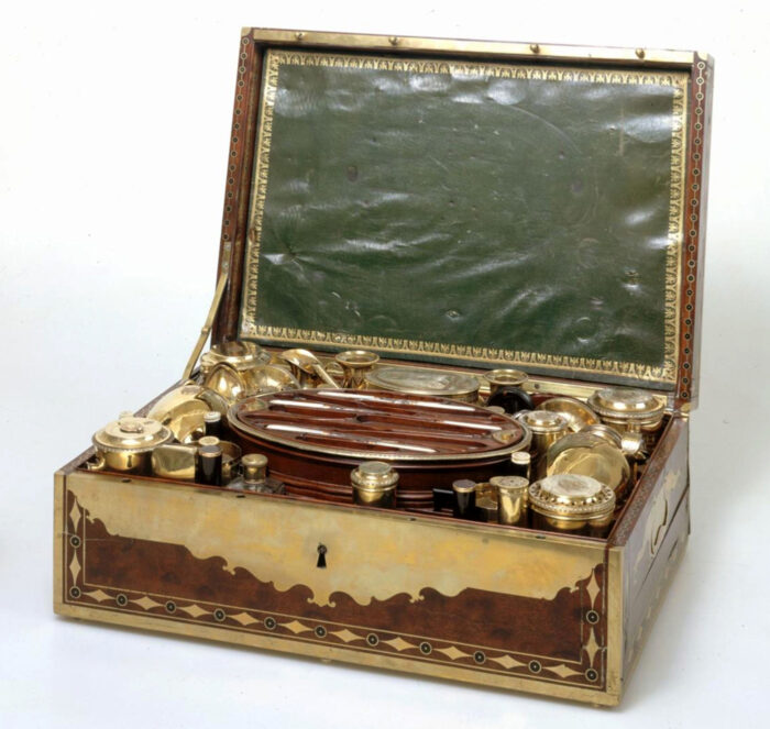 Necessaire de voyage belonging to Napoleon 1st, manufactured by Martin-Guillaume Biennais.